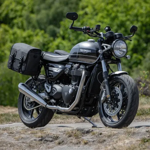 Ảnh Triumph Street Twin với độ phân giải cao 24