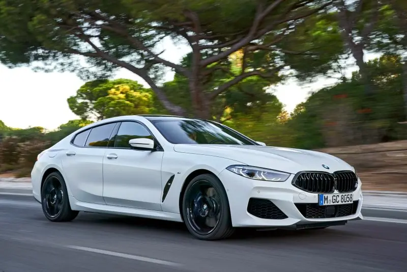 Hình ảnh BMW 840i Gran Coupe đa dạng góc nhìn 17