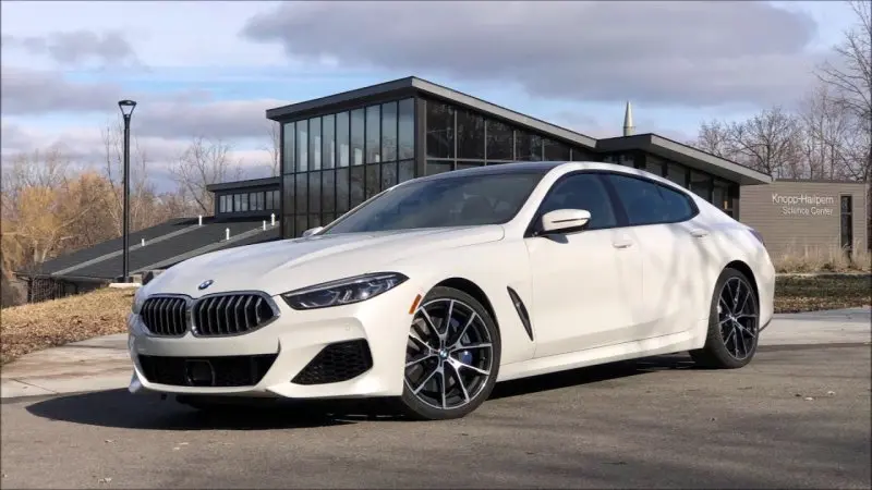 Hình ảnh BMW 840i Gran Coupe đa dạng góc nhìn 34