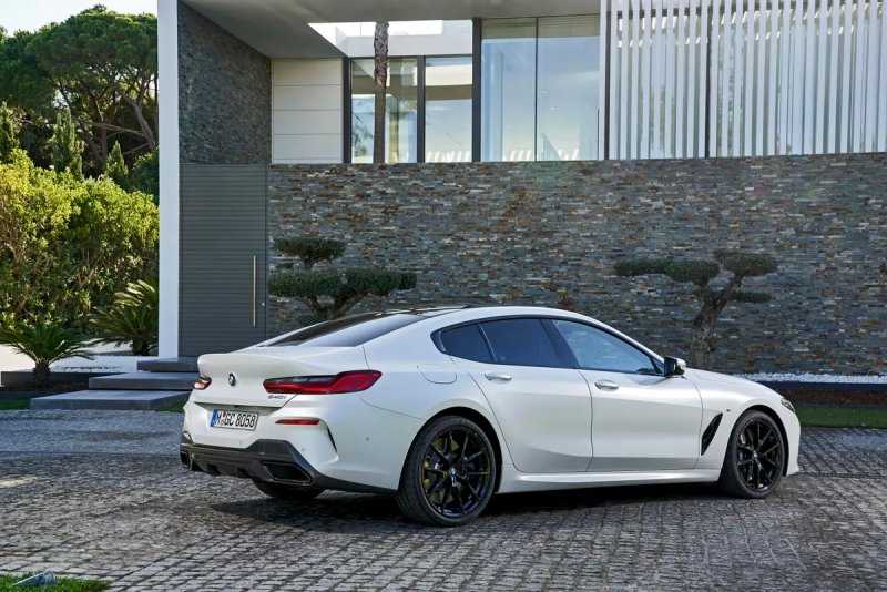Hình ảnh BMW 840i Gran Coupe đa dạng góc nhìn 5