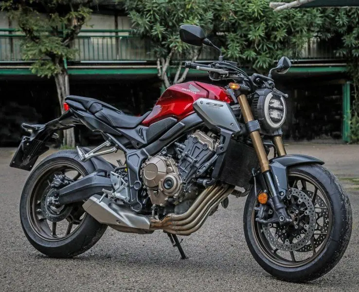 Honda CB650R 40
