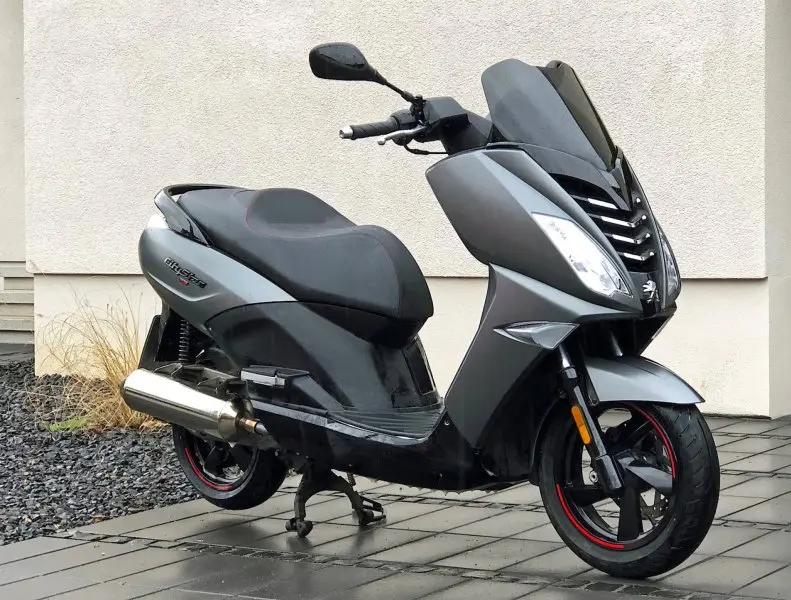 Peugeot Citystar 200i 32