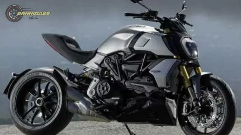 Ducati Diavel 5