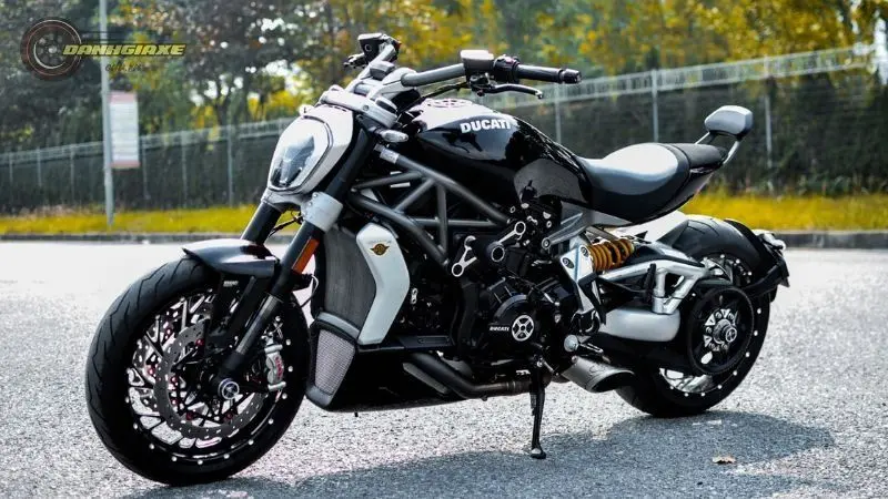 Ducati Diavel XDiavel 1