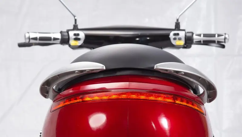 Đánh giá chi tiết xe máy điện Kazuki Go2 2