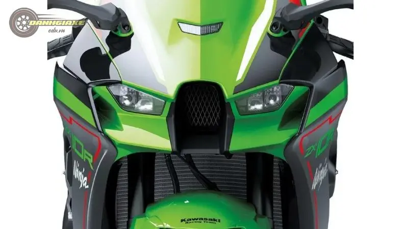 Kawasaki Ninja ZX10-R 1