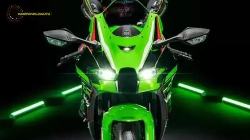 Kawasaki Ninja ZX10-R 2
