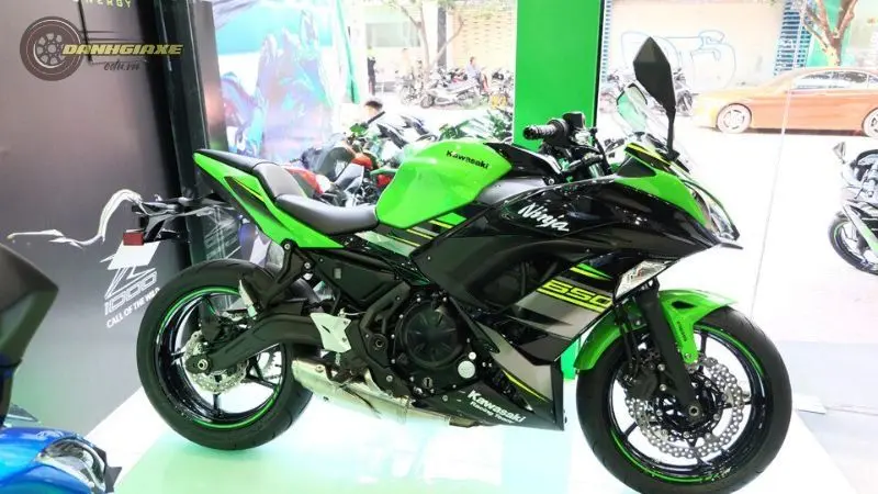 Kawasaki Ninja 650 3