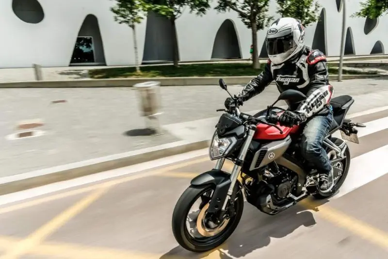 Ảnh xe Yamaha MT-25 đẹp nhất 15
