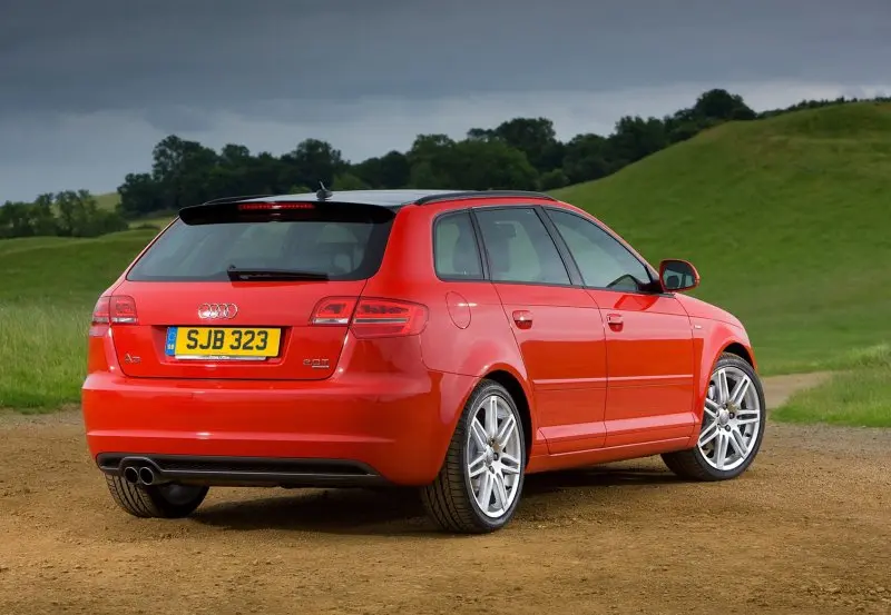 Hình ảnh xe Audi A3 từ mọi góc độ 18