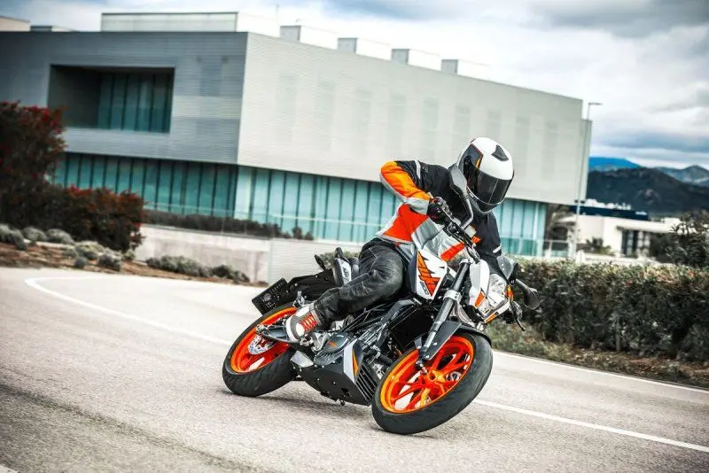 KTM Duke 200 8