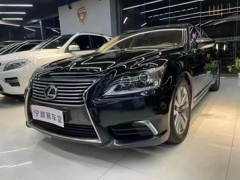 Thư viện hình Lexus LS460 đẹp nhất 22