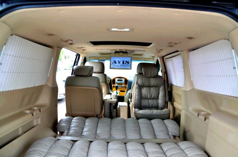 Xem hình xe Hyundai Starex từ nhiều góc độ 2