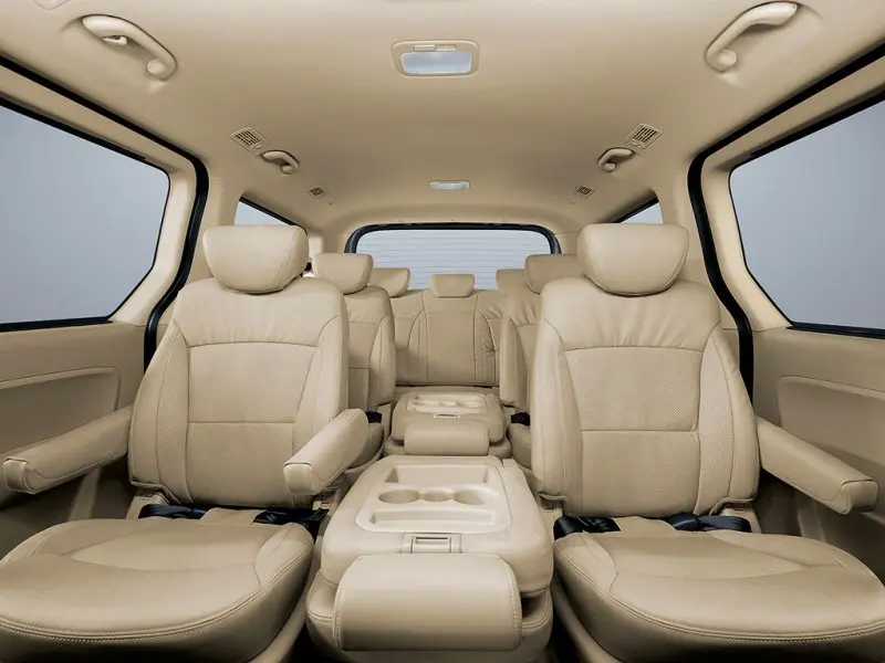 Xem hình xe Hyundai Starex từ nhiều góc độ 10