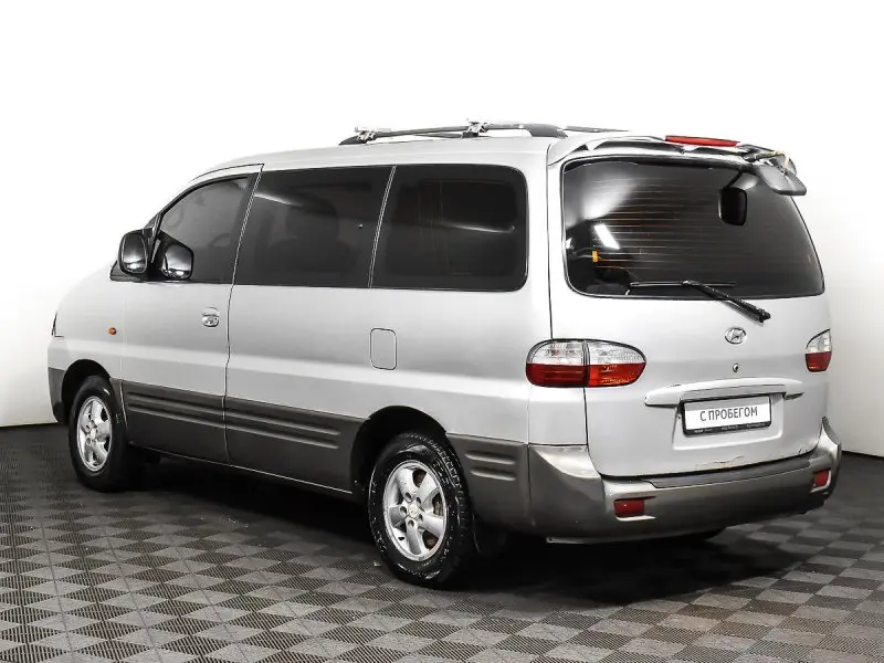 Cập nhật ảnh xe Hyundai Starex mới nhất 6