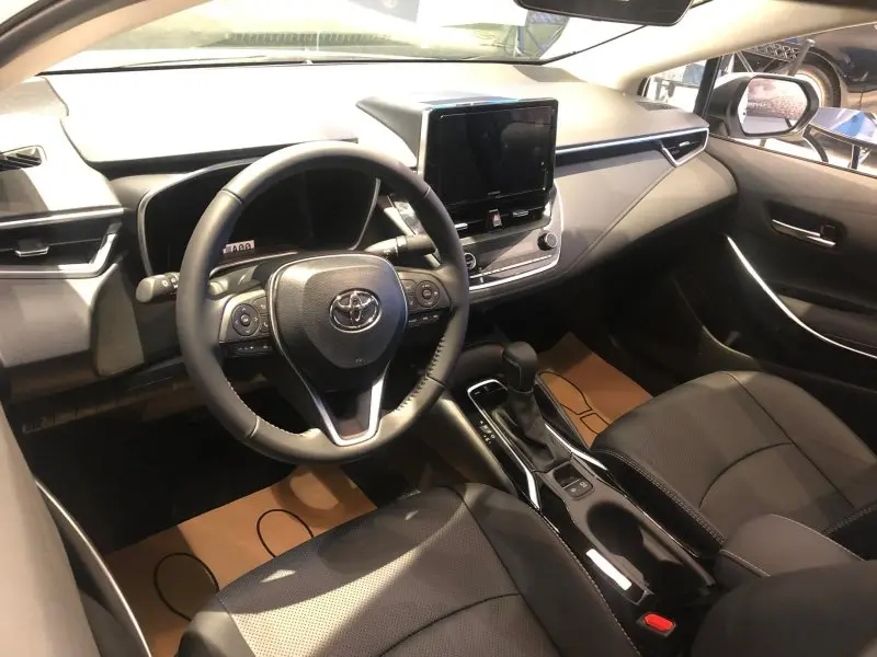 Ảnh nội thất Corolla Altis 1.8V chất lượng cao 16