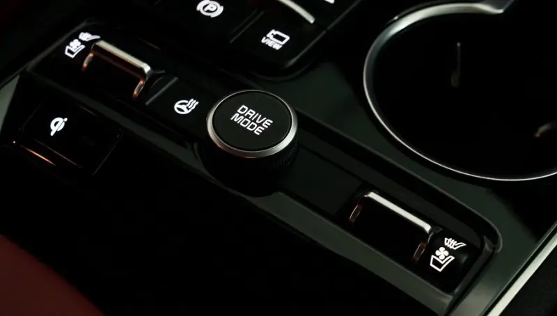 Ảnh xe Kia K5 từ các góc độ độc đáo 24