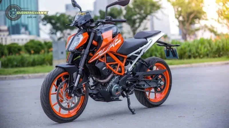 KTM Duke 390 4