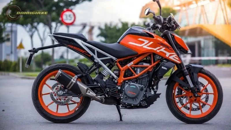 KTM Duke 390 5
