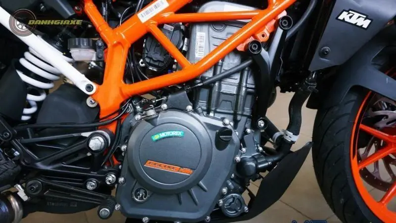 KTM Duke 390 6