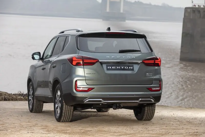 Hình ảnh xe Ssangyong Rexton chất lượng cao 20