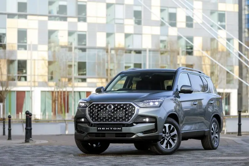 Hình ảnh xe Ssangyong Rexton chất lượng cao 22