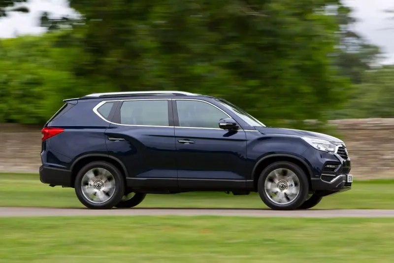 Hình ảnh xe Ssangyong Rexton chất lượng cao 23