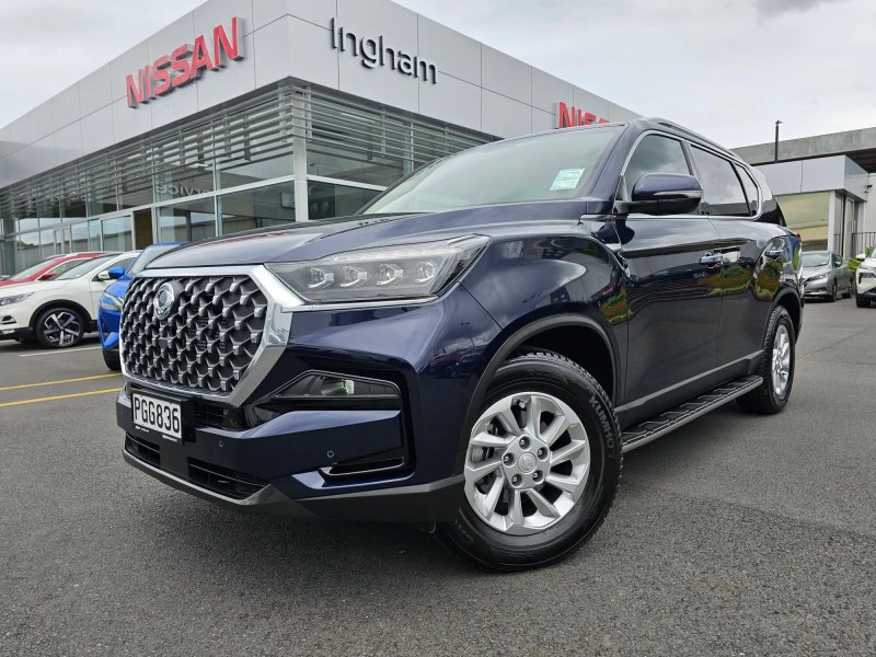 Hình ảnh xe Ssangyong Rexton chất lượng cao 5