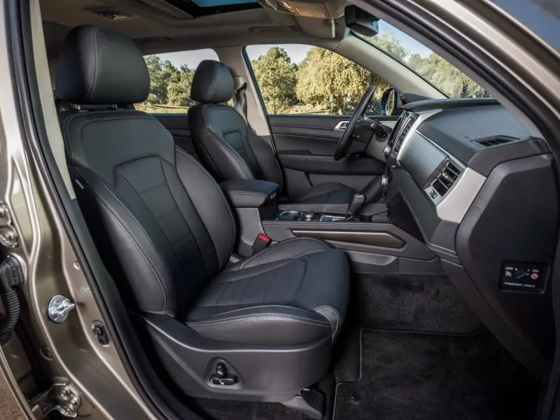 Tải hình ảnh xe Ssangyong Rexton nội thất cao cấp 20