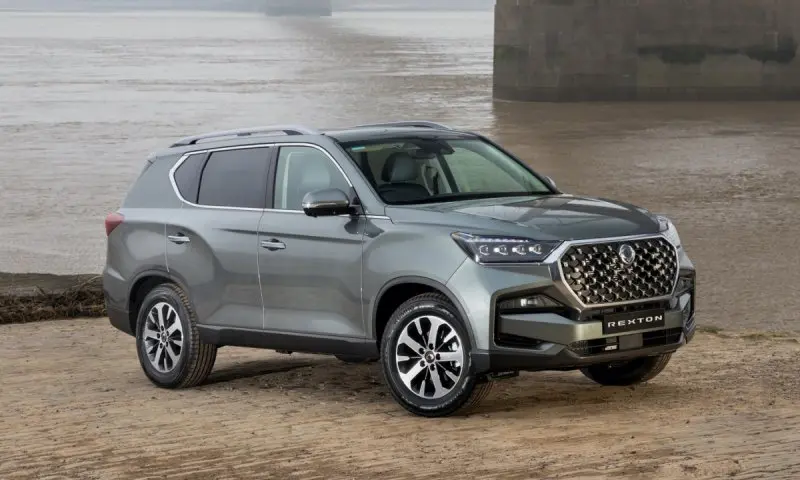 Hình ảnh xe Ssangyong Rexton chất lượng cao 10