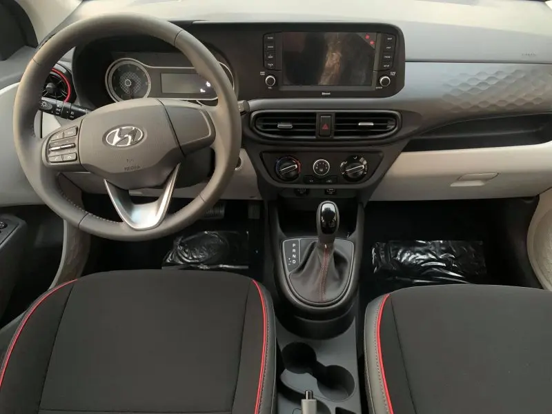 Ảnh xe Hyundai i10 Hatchback mới nhất siêu nét 6