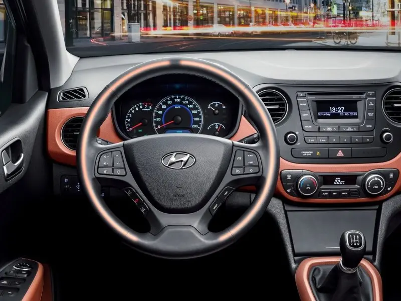 Ảnh xe Hyundai i10 Hatchback mới nhất siêu nét 9