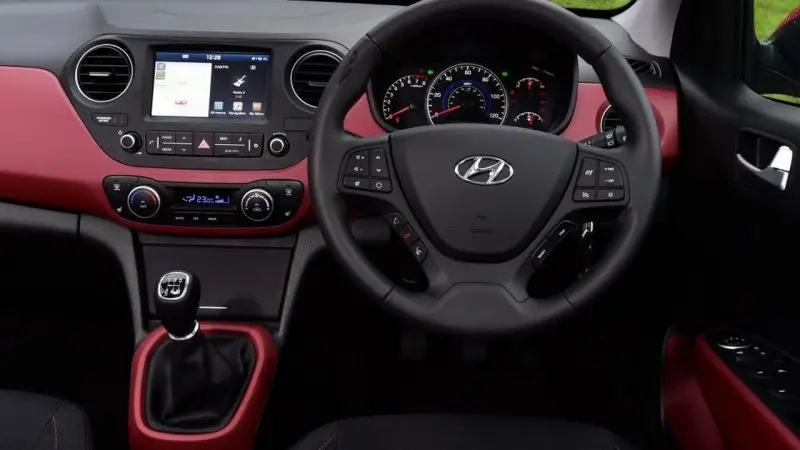 Ảnh xe Hyundai i10 Hatchback mới nhất siêu nét 18