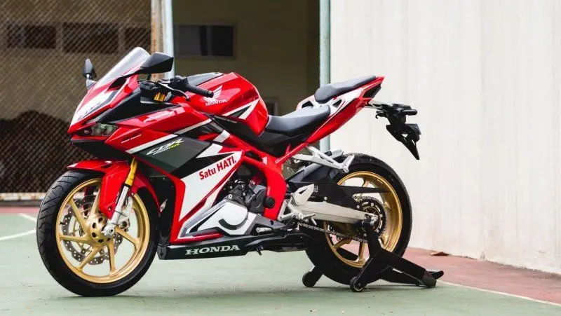 Honda CBR250RR 31