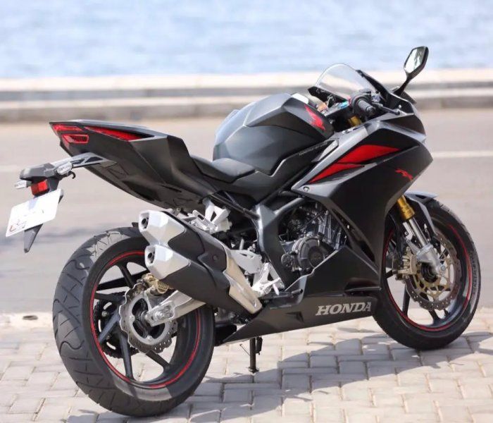 Honda CBR250RR 7