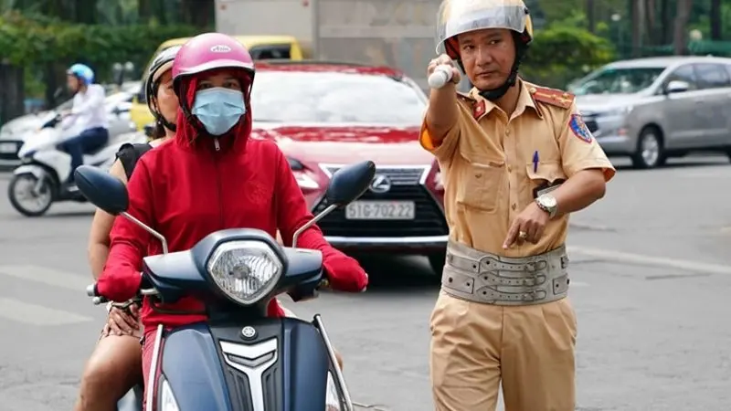 Mức phạt lỗi không mang bằng lái xe năm 2024