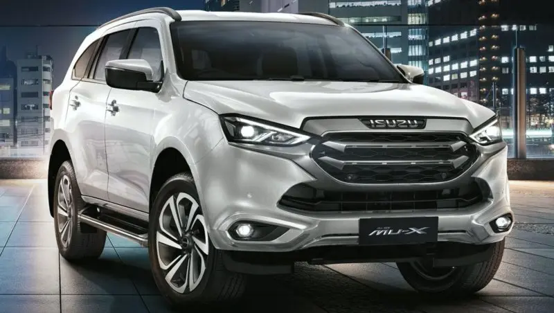Hình ảnh xe Isuzu MU-X phong cách 12