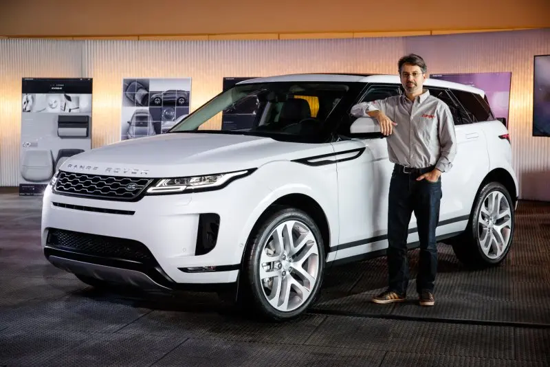 Hình ảnh Land Rover Discovery Sport đa dạng màu sắc 11