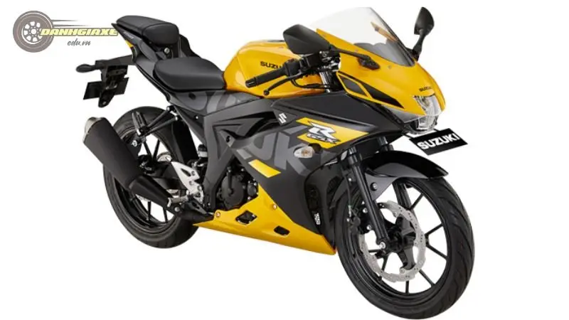 Suzuki GSX R150 6