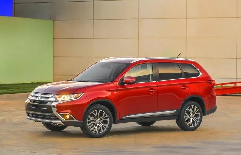 Hình ảnh xe Mitsubishi Outlander đỉnh cao 23