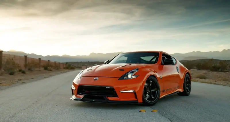Ảnh thực tế xe Nissan 370Z nổi bật 1