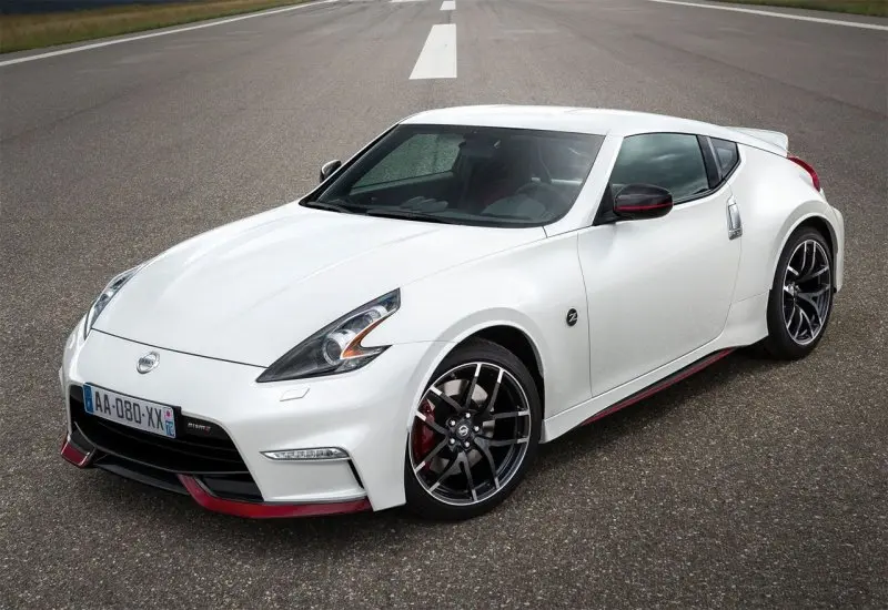 Ảnh thực tế xe Nissan 370Z nổi bật 14