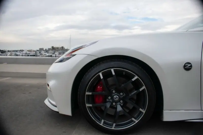 Ảnh thực tế xe Nissan 370Z nổi bật 4