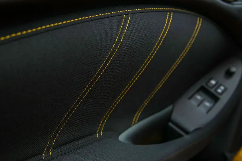 Xem ảnh xe Nissan 370Z từ nhiều góc độ 20