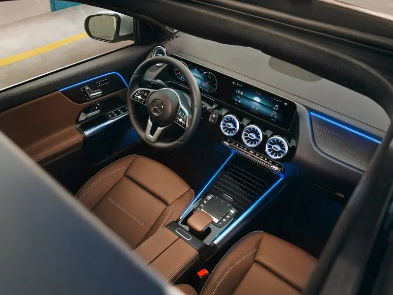 Chi tiết nội thất của xe Mercedes-Benz GLA 250 9