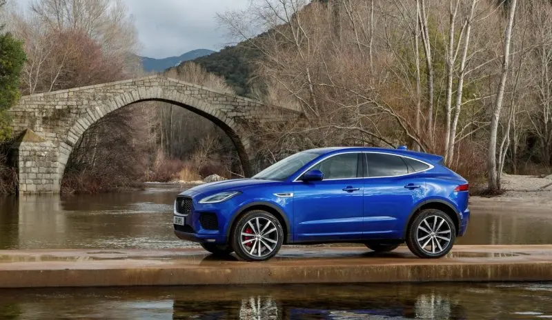 Hình ảnh Jaguar E–Pace từ nhiều góc độ 9