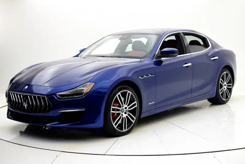 Ảnh xe hơi Maserati Ghibli cao cấp 33 Ảnh xe hơi Maserati Ghibli cao cấp 33