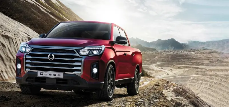 Tải hình ảnh xe SsangYong Musso phiên bản cao cấp 18