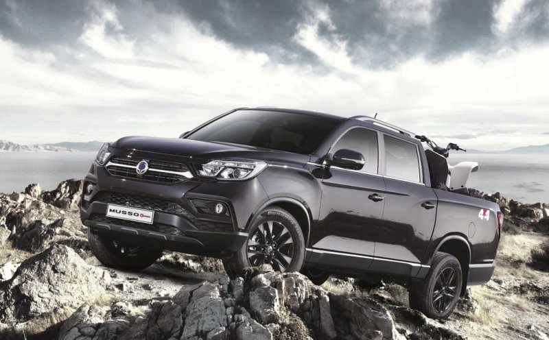 Tải hình ảnh xe SsangYong Musso phiên bản cao cấp 5