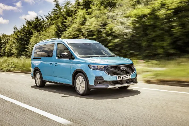 Tải ảnh xe Ford Tourneo full HD 2